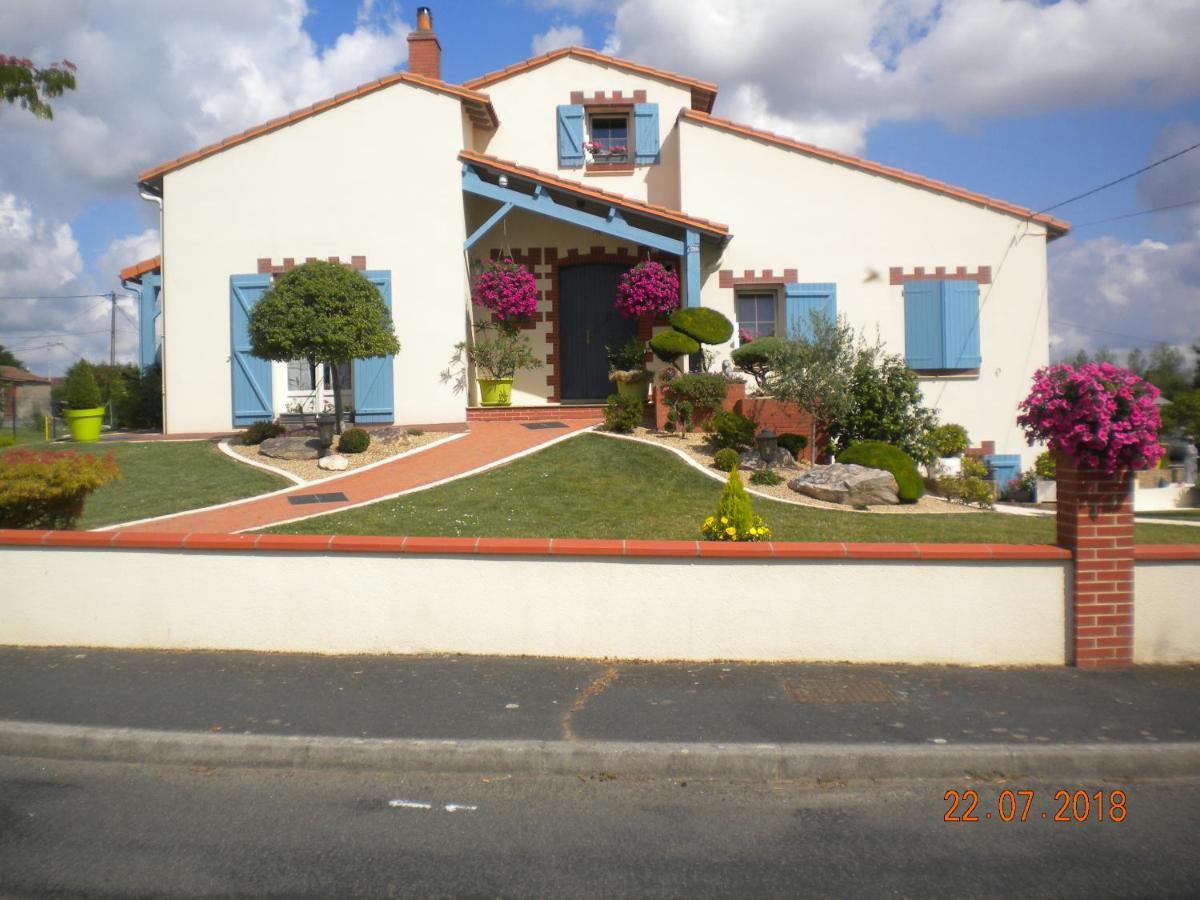Chambres D'Hotes Au Coeur Du Vignoble Saint-Christophe-la-Couperie Εξωτερικό φωτογραφία